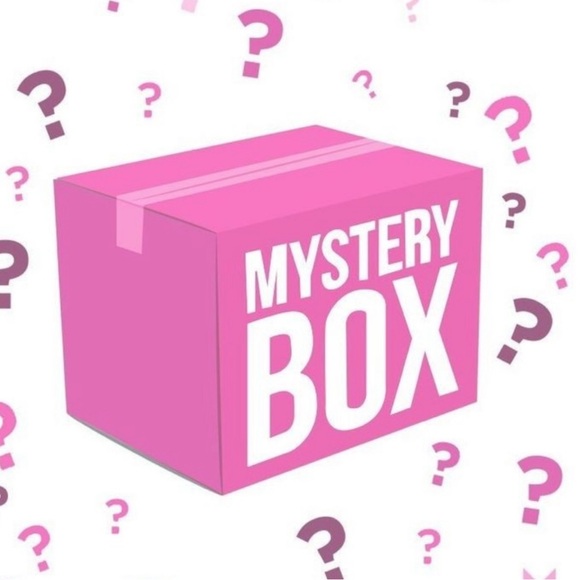 FP x WE ARE HAH 5 PIECE MEDIUM MYSTERY BOX - 4 NWT, 1 NWOT - $322 MSRP - Picture 1 of 3